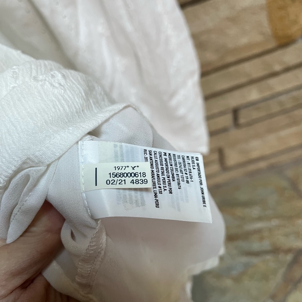 American Eagle Solid Eyelet Puff-Sleeve Mini Dres… - image 8